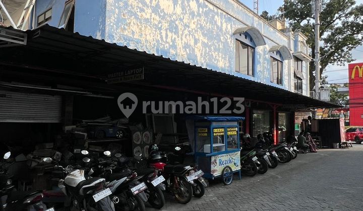 Ruko disewakan lokasi dekat Kampus Brawijaya Malang Ruko disewakan lokasi dekat Kampus Brawijaya Malang