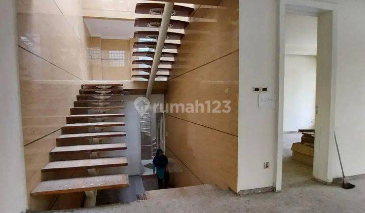 Jual Rumah 2.5 Lantai Luas 308 Meter Di Pinggir Di Pondok Kopi Jakarta Timur Di Pinggir Jalan Akses Ramai 3
