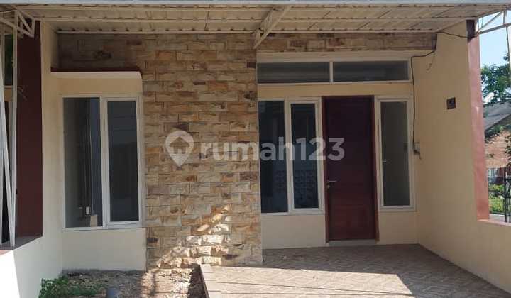 Rumah Baru 2 Lantai Siap Huni di Sawojajar 2 - Harga 750 Juta Nego Rumah Baru 2 Lantai Siap Huni di Sawojajar 2 - Harga 750 Juta Nego