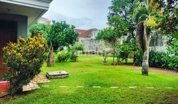 For Sale 1,002 m² House Adjacent to Unmer Malang