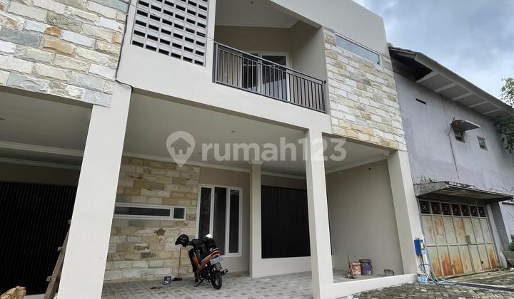Fully Furnished Kos in Dinoyo Area - A Step Away from Unisma Malang