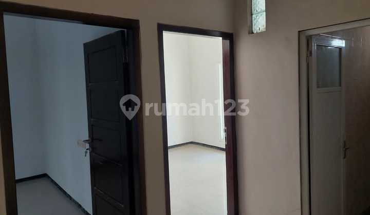 Rumah Baru 2 Lantai Siap Huni di Sawojajar 2 - Harga 750 Juta Nego 2