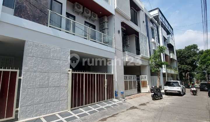 DIJUAL KOST EXCLUSIVE SUHAT - 18 Kamar Aktif, Full Furnish, Dekat UB, Income Tinggi DIJUAL KOST EXCLUSIVE SUHAT - 18 Kamar Aktif, Full Furnish, Dekat UB, Income Tinggi