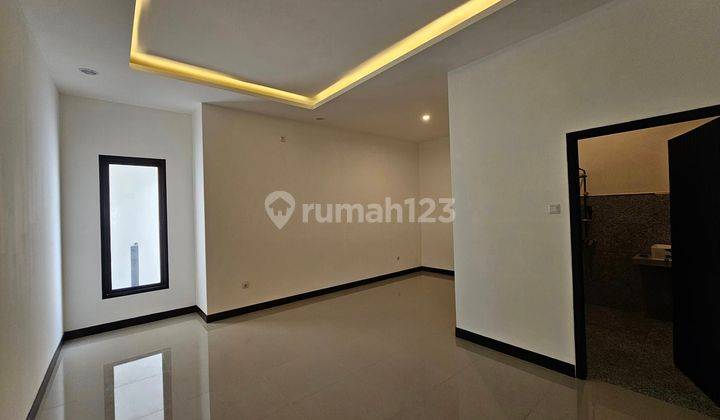 Rumah Dalam Komplek Elite Cinere . 15