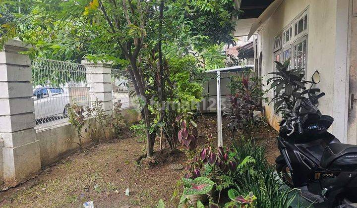 Rumah 2 lantai cilandak dekat dengan tb simatupang lingkungqn tenang 2