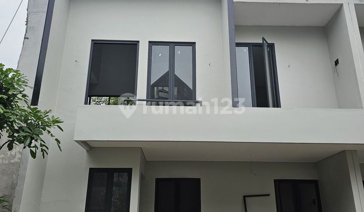 Runah modern 2 lantai dekat stasiun mrt wajib disurvey di Cluster cirendeu  2