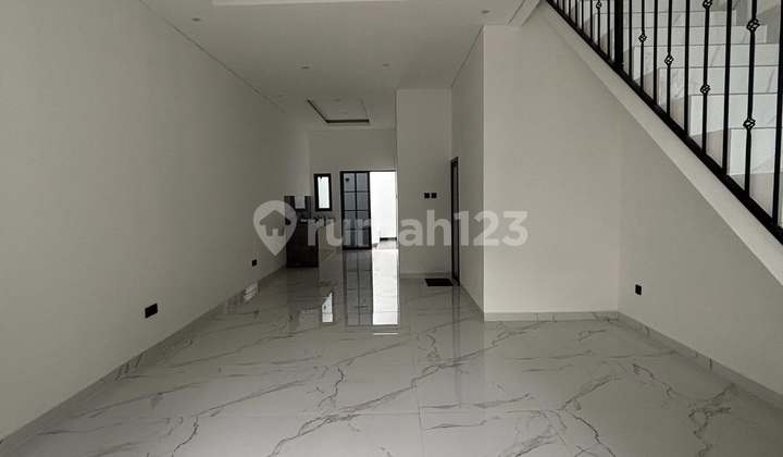 European Classic House with a Palace Feel in Cinere! Compact, Luxurious, and Majestic 2