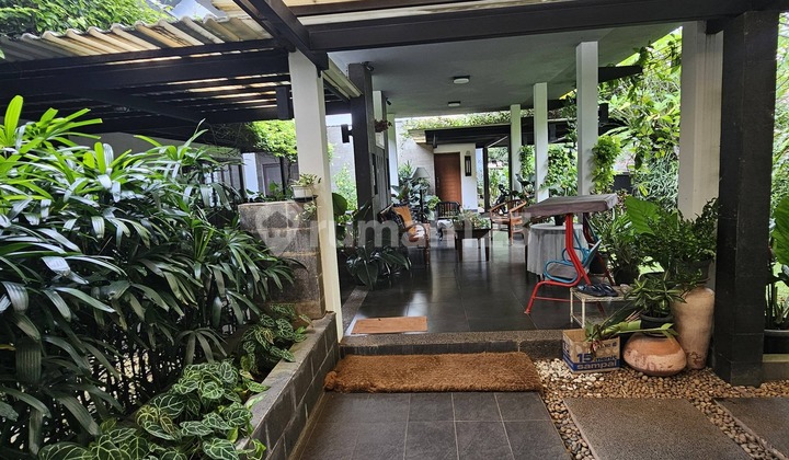 Rumah Cantik di Fatmawati Cocok untuk 3 Keluarga. Rumah Cantik di Fatmawati Cocok untuk 3 Keluarga.