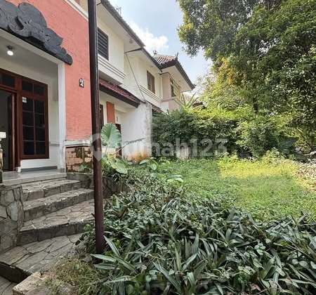 Rumah Cantik dan Nyaman Komplek Elite Cirendeu 2