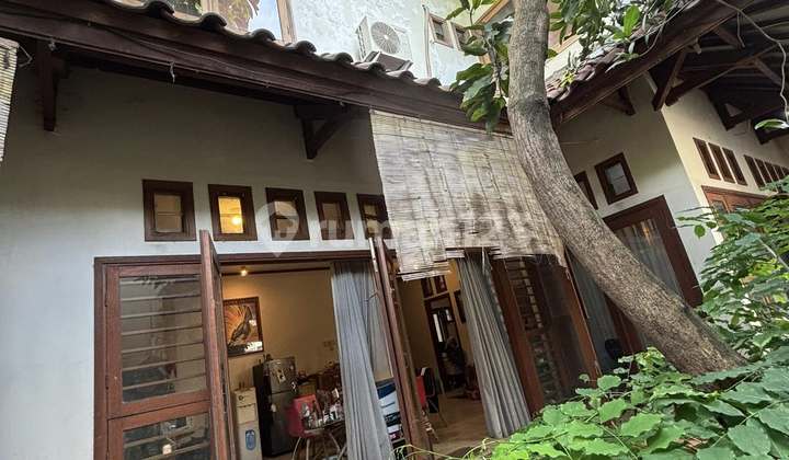 "Super Elite Location House in Bintaro Sector 2… Cheapest Price? Yes, Really!"