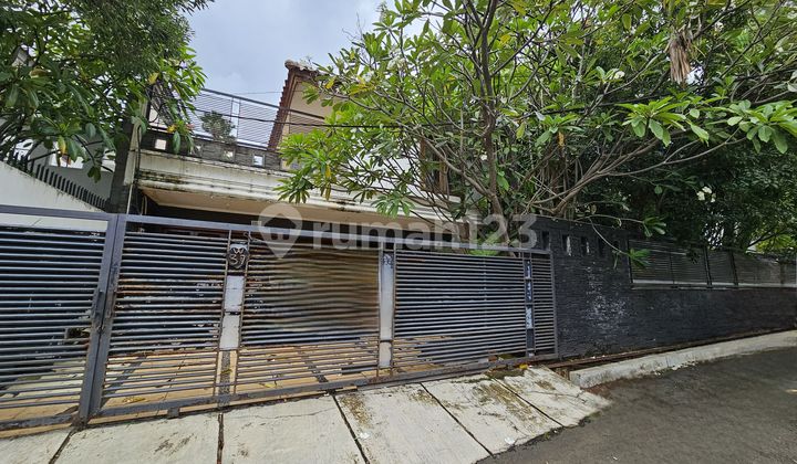 Want to Live in a Super Elite & Strategic Neighborhood?