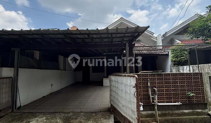Rumah Klasik di Lokasi Strategis! Rumah Klasik di Lokasi Strategis!