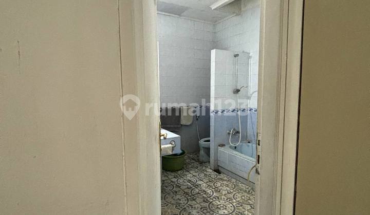 Sturdy House in the Elite Complex of Beautiful Cinere Hill! 2