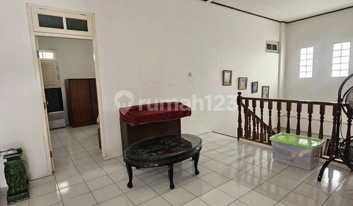 rumah luas dan kokoh di Cirendeu, Tangerang Selatan, tepat di lokasi terfavorit 2