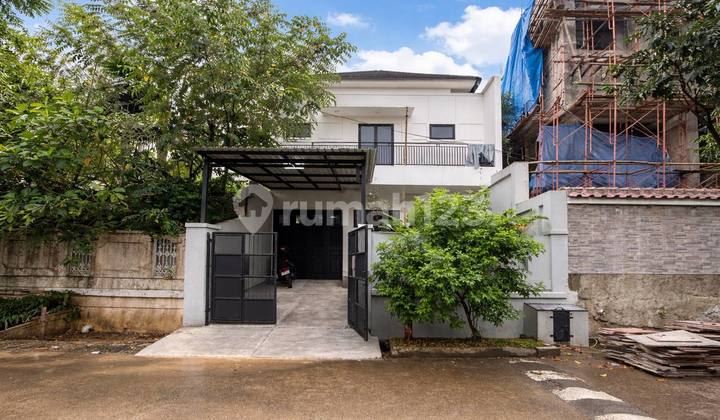 Rumah Ini Berada Dalam Komplek Favorite Cinere dan yang Paling Digemari.