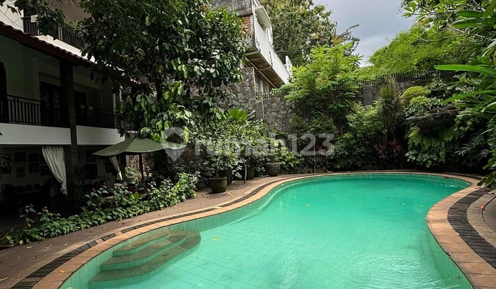 Cilandak Timur South Jakarta House Super Luxurious With Modern Tropical House Ambiance Cilandak Timur South Jakarta House Super Luxurious With Modern Tropical House Ambiance