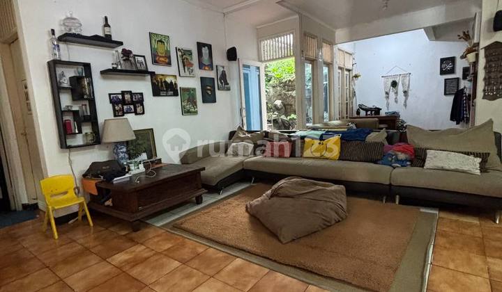 Rumah Dalam Komplek Cinere Dekat dengan Pintu Tol Brigif 2
