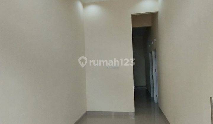 Rumah siap huni Lokasi Strategis Selangkah Ke Pusat Kota Bekasi
 2