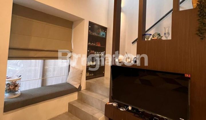 Two-story fully furnished house near BSD toll gate.