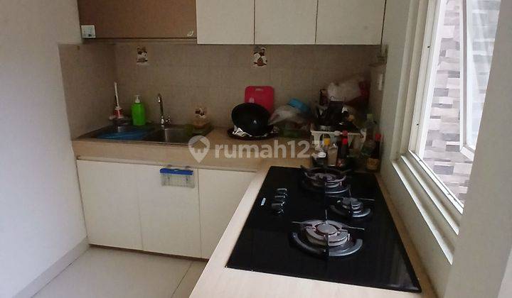 Rumah 2 Lantai Fully Furnished Siap Huni 2