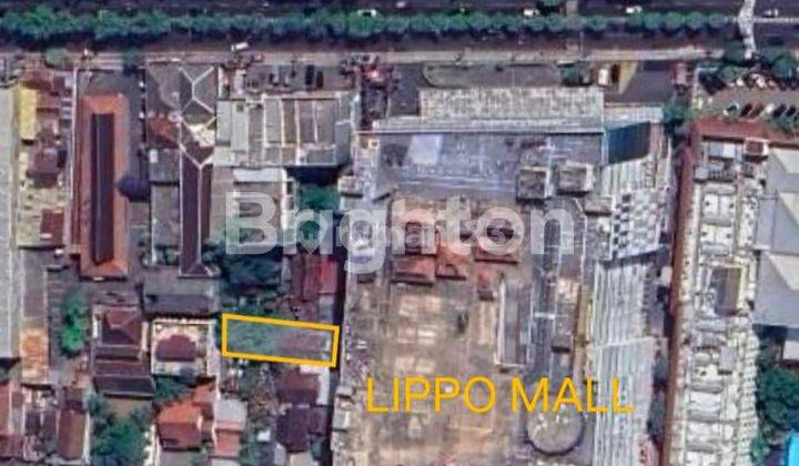 Rumah tua hitung tanah di sebelah mall 2