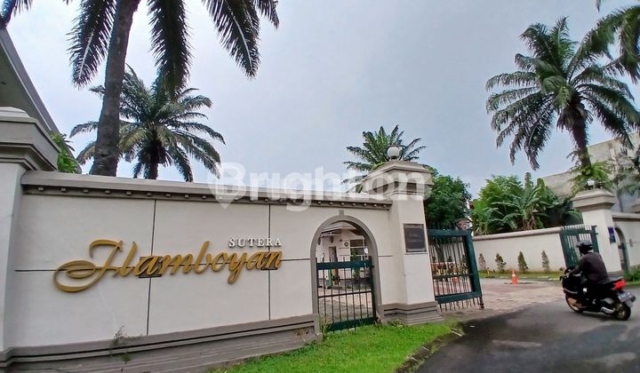 3-story new building house plus lift, corner position, attractive price!!! 2