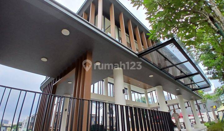 Rumah Baru Gress 3 Lantai Dengan Attic Lokasi Bagus 2