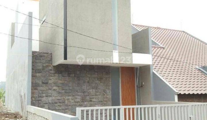 Mencolok Banget Ayo Mari Yu Rumah Modern Di Gegerkalong Bandung 1