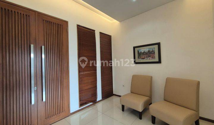 Lux Minimalis Idaman Kawasan Elite Rumah Setraduta Bandung 2