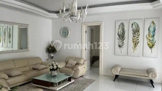 Rumah Ikonik Keluarga Besar Nego Pondok Hijau Setiabudi Bandung 2