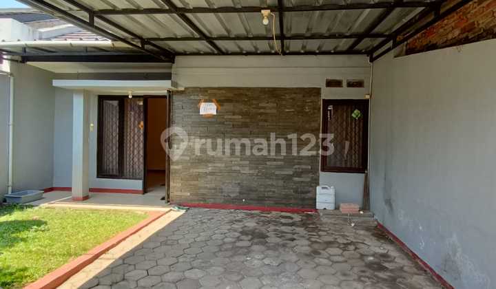 Sell Very Fast Still Negotiable Cluster House in Cipageran, North Cimahi 2