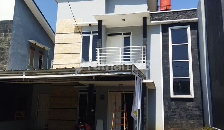 Very Minimalist 2-Story House in North Cimahi Islamic Boarding School Complex 2