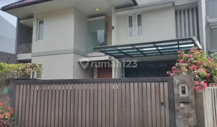 Yuk Ini Pilihanmu Rumah Modern Elite Setramurni Setrasari Bandung 2