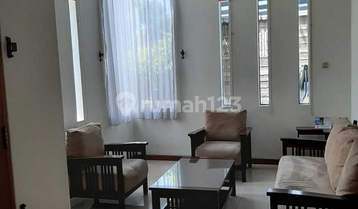 2-Story Grand Building House in Millennium Garden Pajajaran, Bandung City 2-Story Grand Building House in Millennium Garden Pajajaran, Bandung City