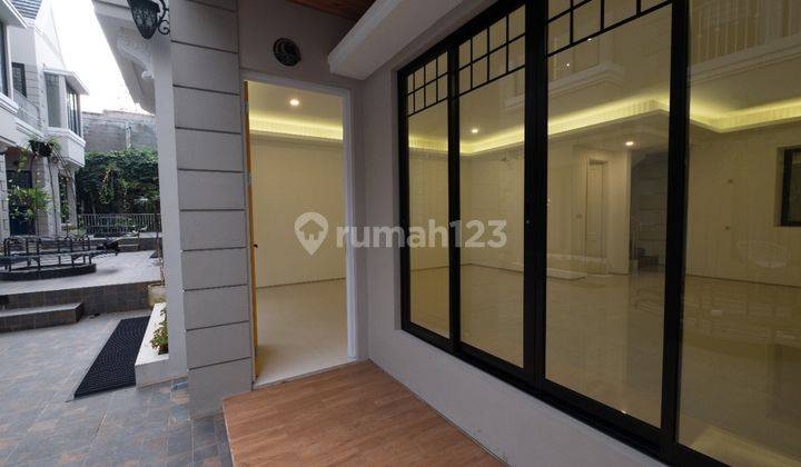 Rumah Minimalis Eksklusif Casa Victoria di Setra Duta Bandung 2