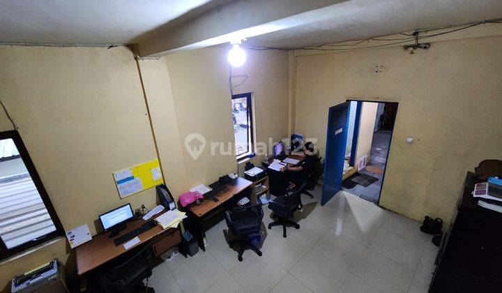 Ruang Usaha Dan Gudang Terawat di Jalan Raya Kopo , Bandung 1