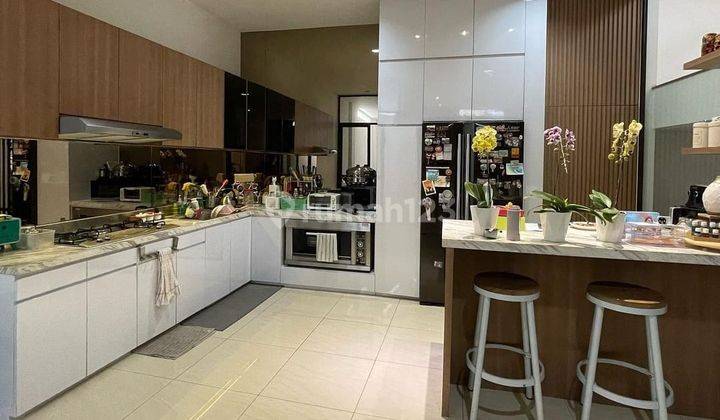 Rumah Lux Semi Furnish di Mainroad Garuda Pusat Kota Bandung 3