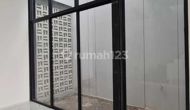 Rumah Lux Smart Home Strategis Dekat Tol di Setra Duta Grande 2