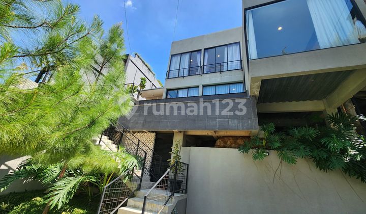 2-Story Villa in Dago Village with Mountain View in Dago Pakar 2-Story Villa in Dago Village with Mountain View in Dago Pakar