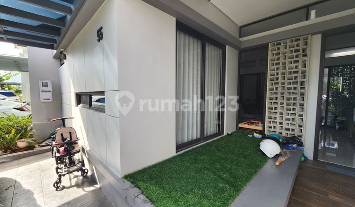 Rumah 2 Lantai di Cluster Flora Kawasan Summarecon Mall Bandung