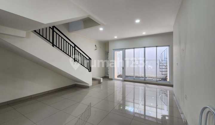 2-Story House in Amanda Cluster Summarecon Bandung 2