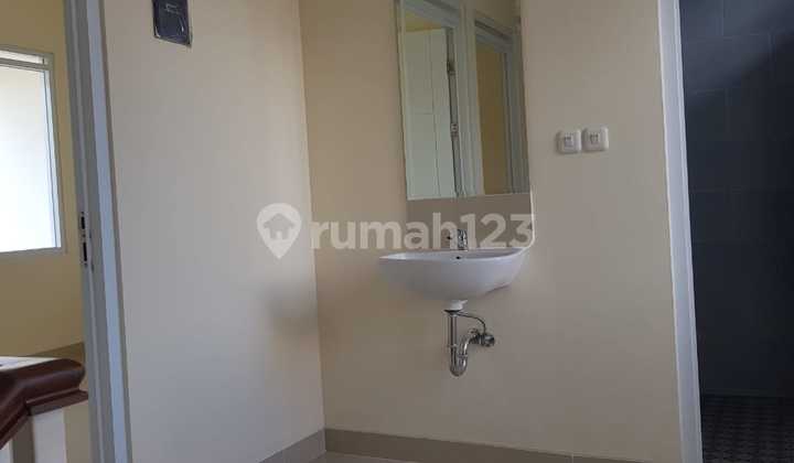 Rumah Baru 2 Lantai di Sayap Setiabudi Bandung Siap Huni 2