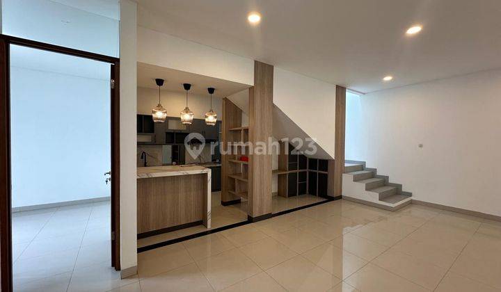 Di Jual Rumah Nuansa Modern Siap Huni Strategis di Bandung 1