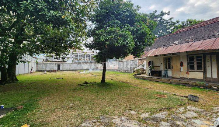 Rumah Heritage B Dijual Hitung Tanah Saja di Mainroad Cipaganti Bandung 1