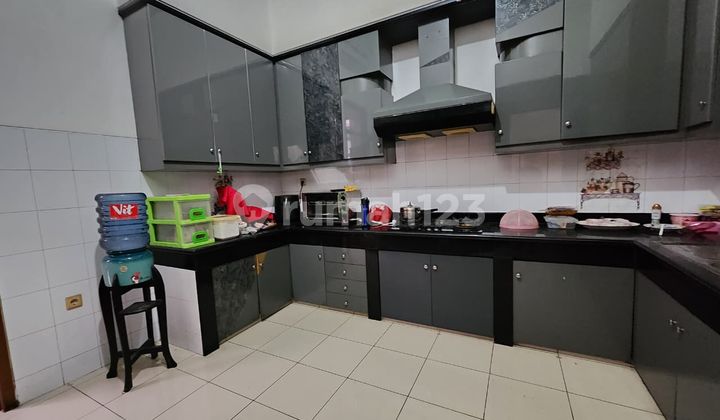 Rumah Bagus 2 Lantai Furnished Siap Huni di Mekar Wangi Bandung 2