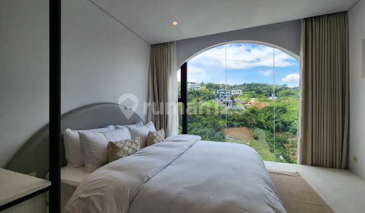 Villa Luas Asri 2 Lantai di Dago Village