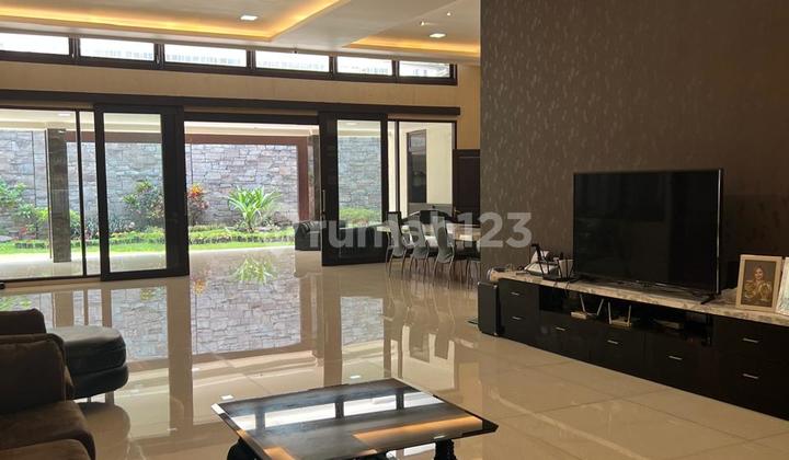 Rumah Luas Strategis Siap Huni di Taman Sakura Indah 2