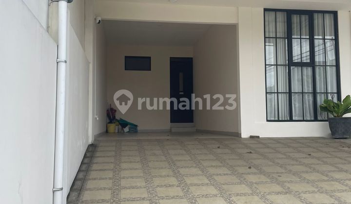 Rumah Luas Nyaman Siap Huni di Kawasan Setiabudi Regency 2