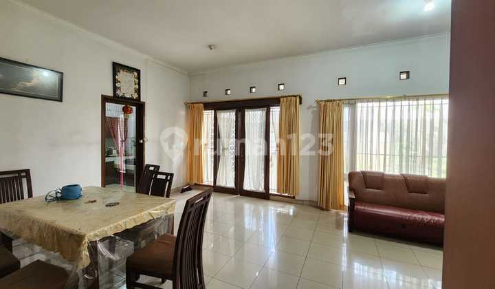 Rumah Luas Siap Huni di Batununggal Bandung Rumah Luas Siap Huni di Batununggal Bandung