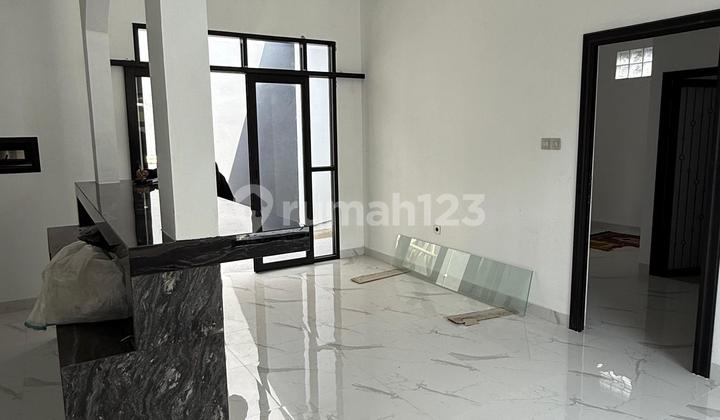 Rumah Baru di Setiabudi Regency Bandung Berkonsep Rumah Tumbuh